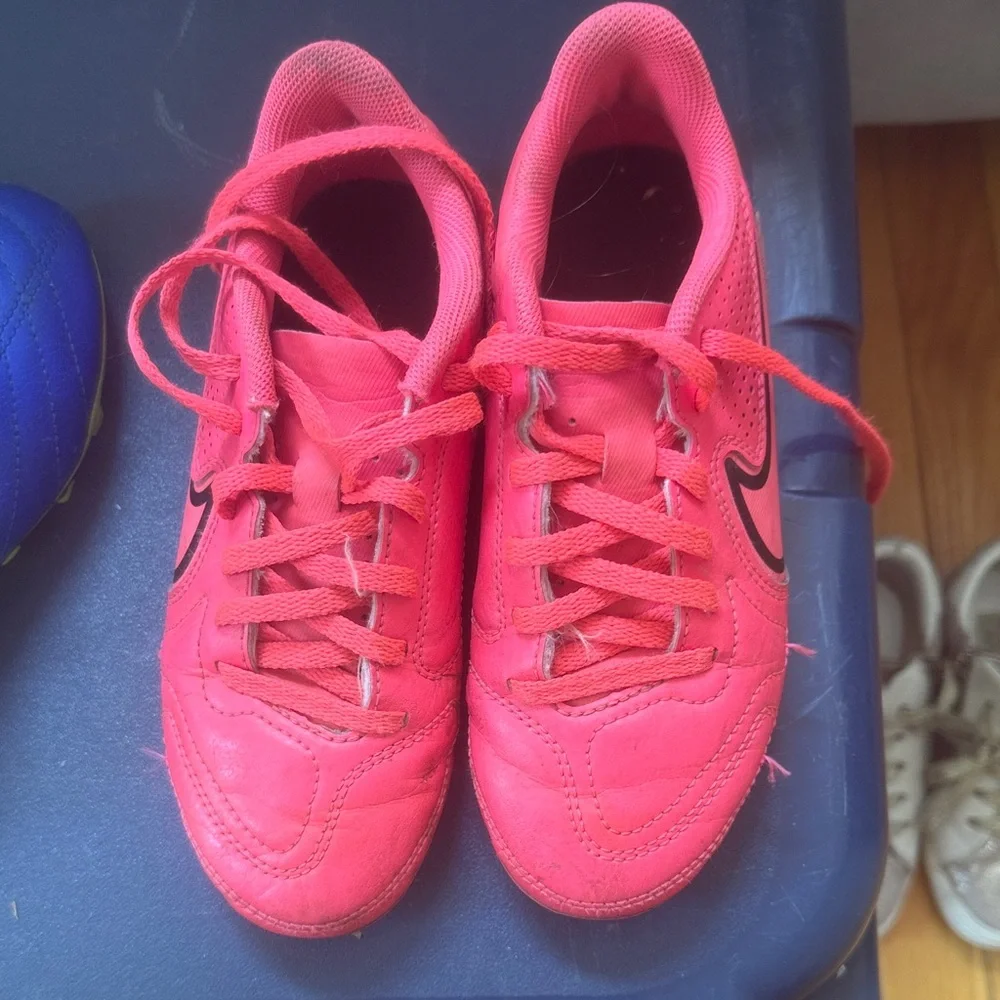 Nike Pink Kids' Lace-Up Soccer Cleats
